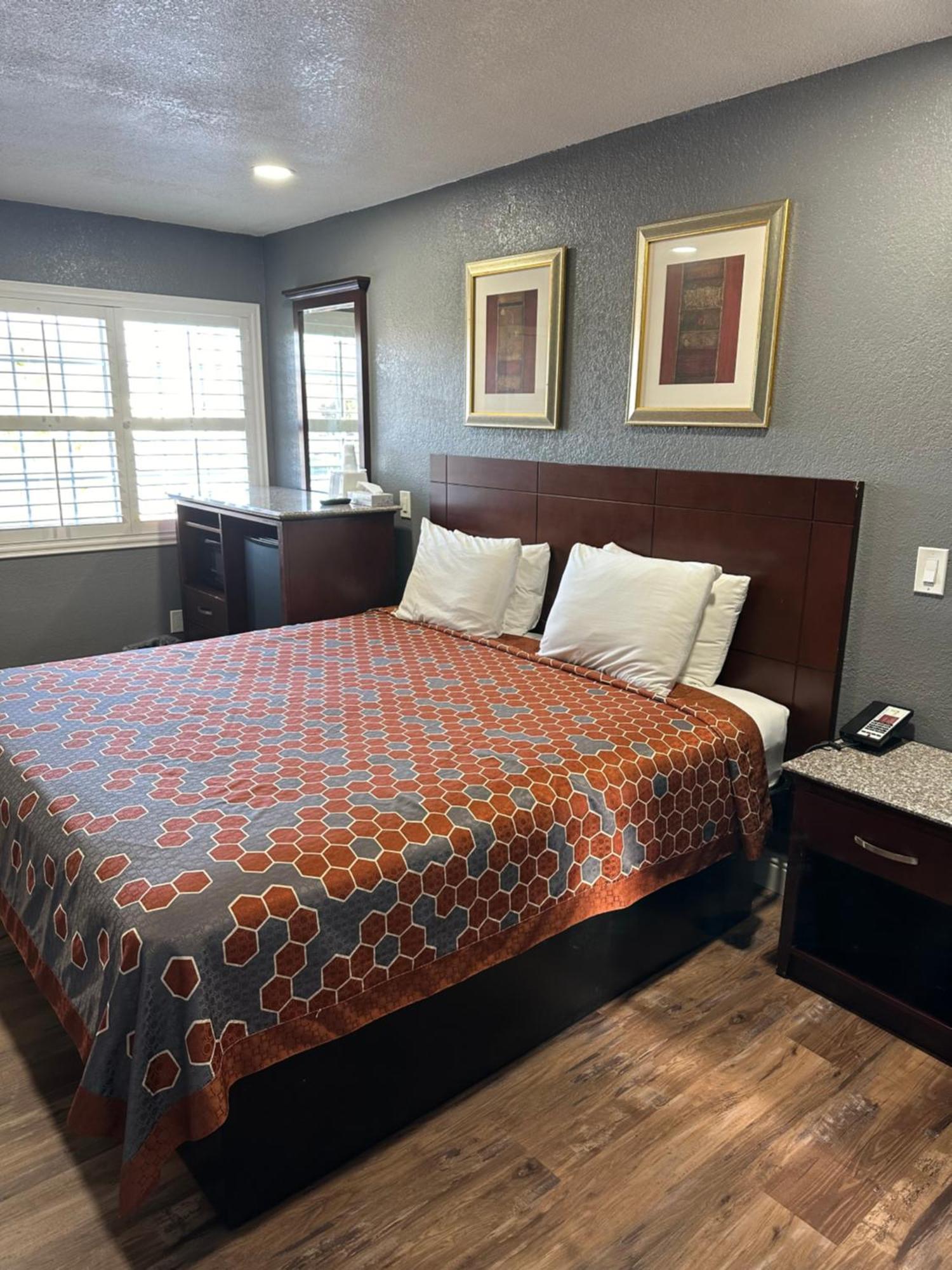 Fireside Inn By The Beach Boardwalk & Bowling Santa Cruz Eksteriør billede