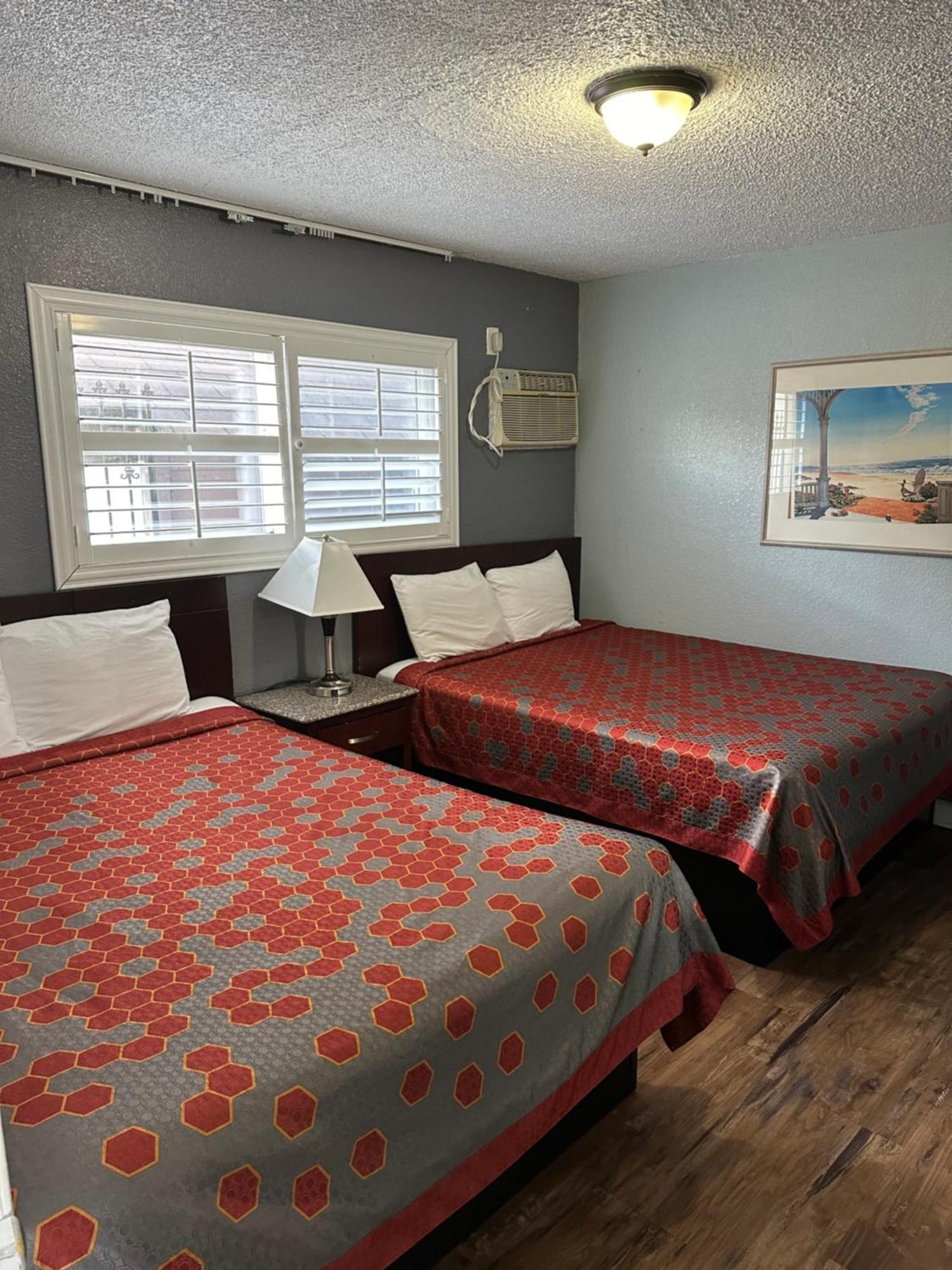 Fireside Inn By The Beach Boardwalk & Bowling Santa Cruz Eksteriør billede