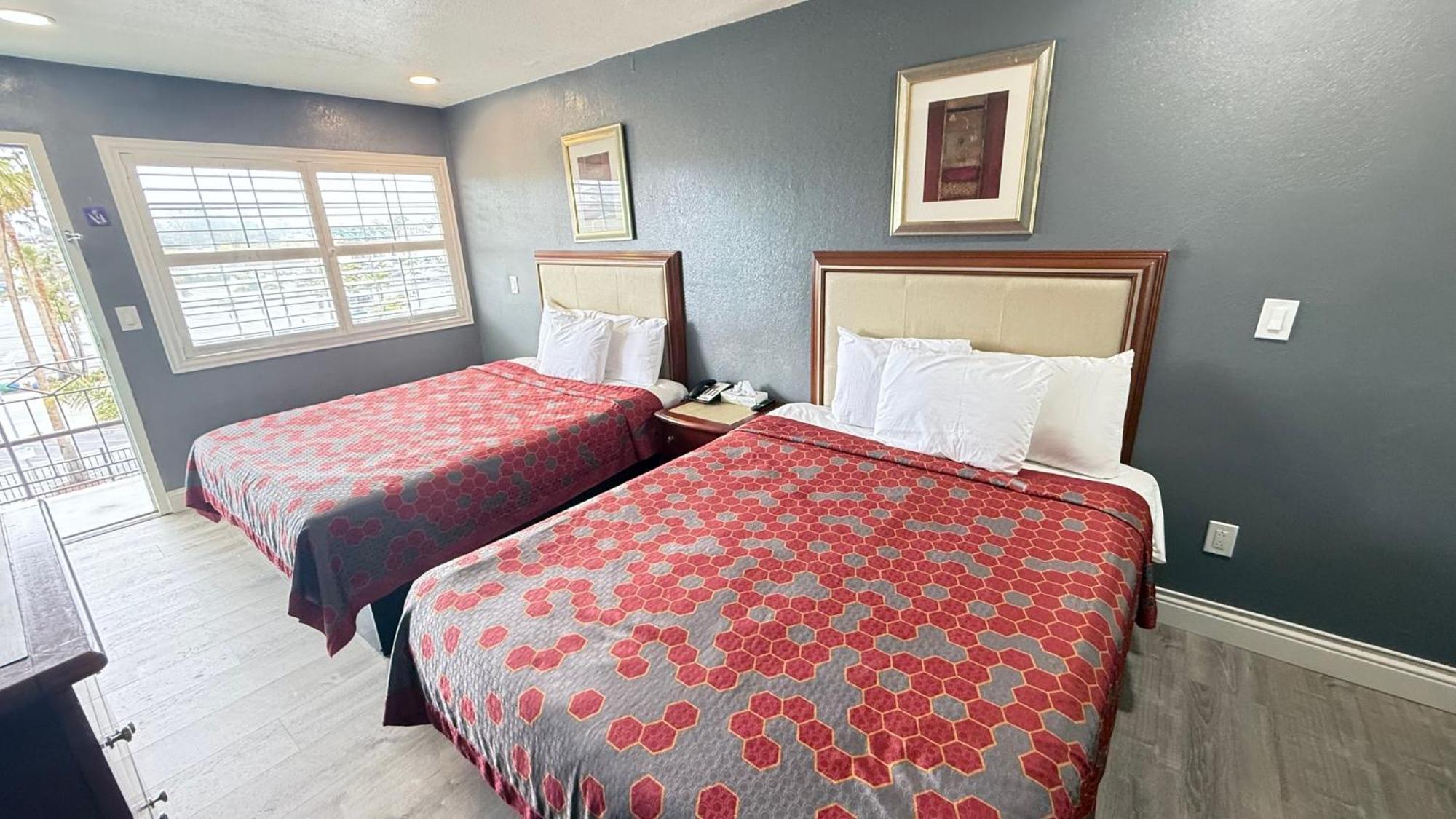 Fireside Inn By The Beach Boardwalk & Bowling Santa Cruz Eksteriør billede